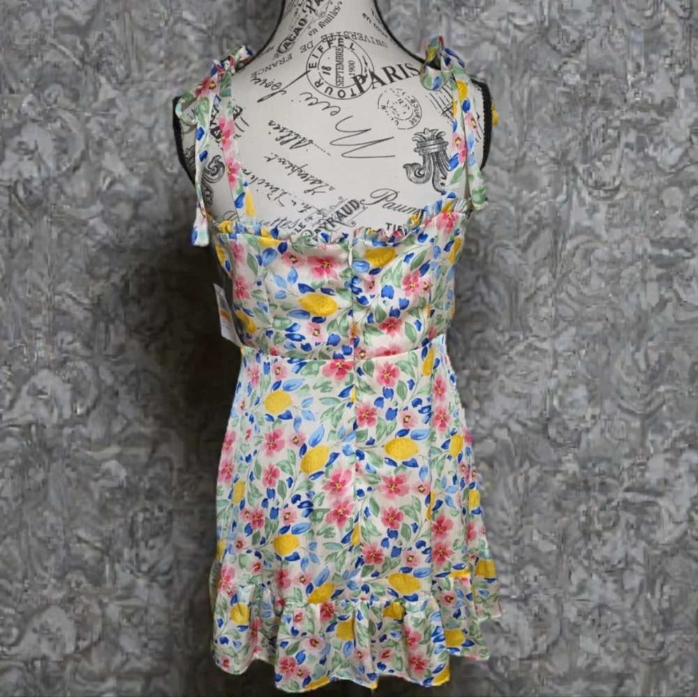 Morgan & Co. vibrant floral